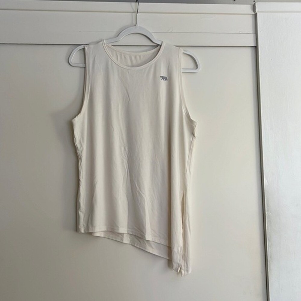 Running Bare "lotus" Tie Side Workout Tank in Cream Size: 6/8 USA